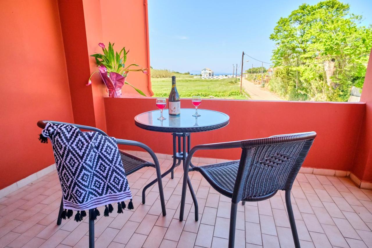 Logas Beach Studios Peroulades  Esterno foto