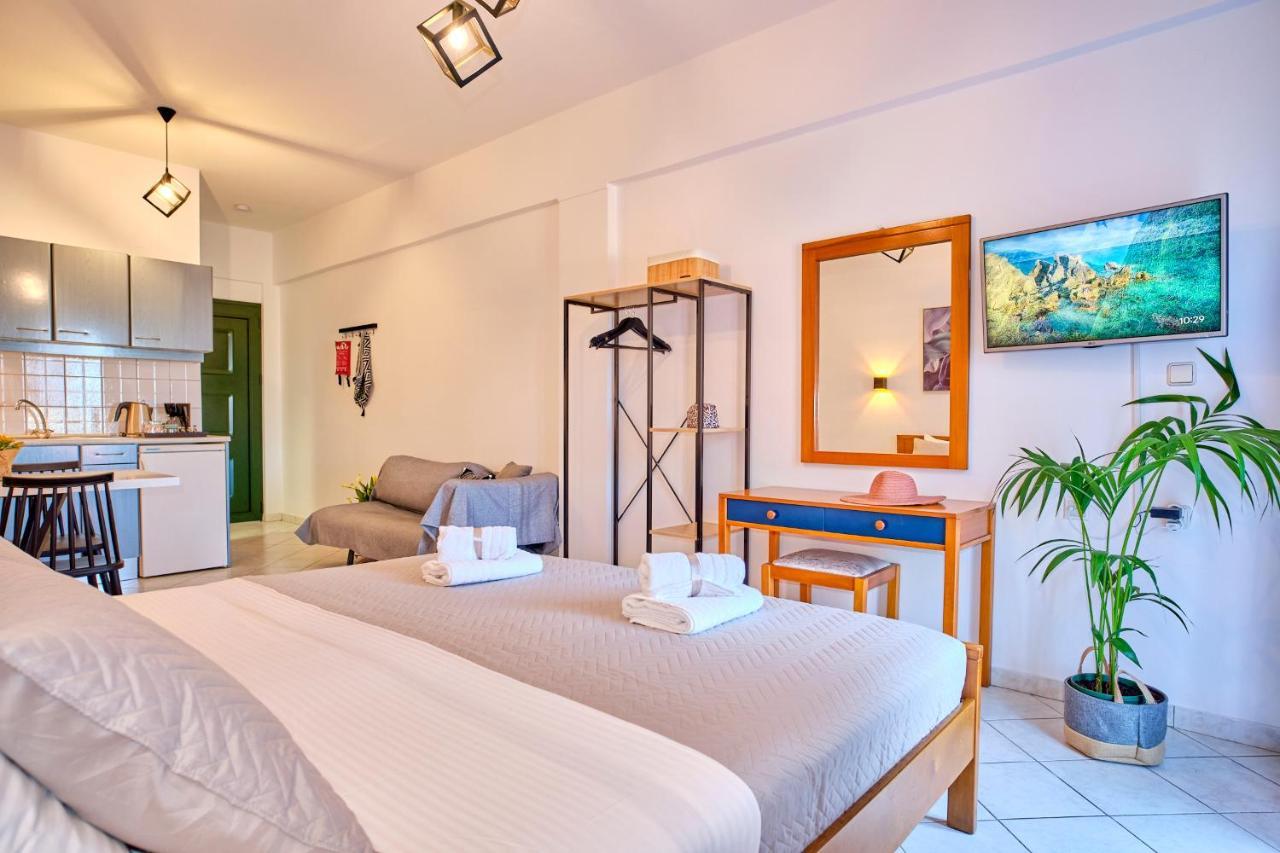 Logas Beach Studios Peroulades  Esterno foto