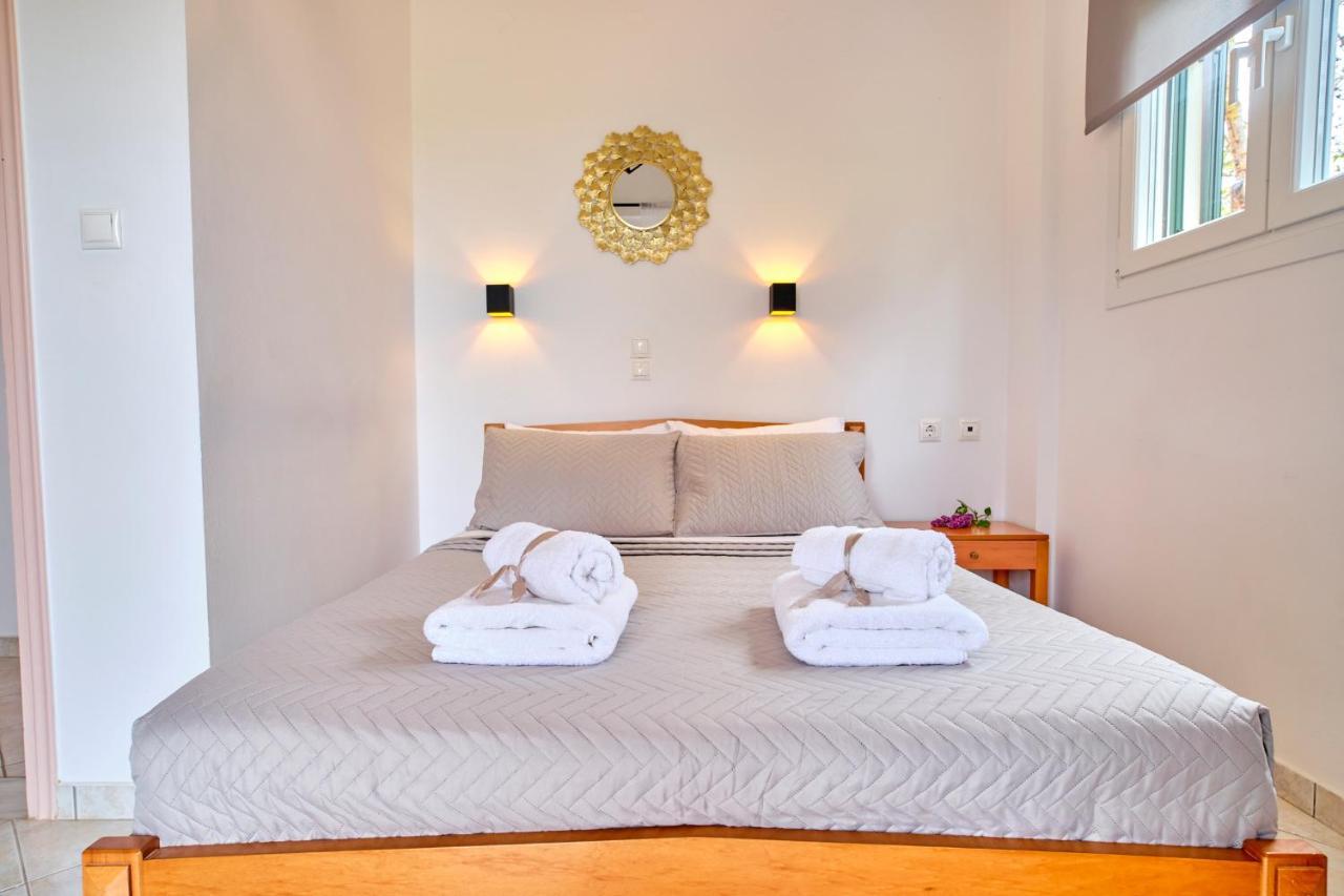 Logas Beach Studios Peroulades  Esterno foto