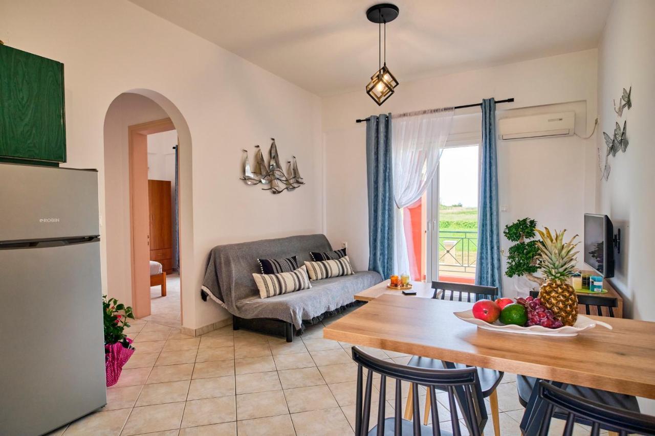 Logas Beach Studios Peroulades  Esterno foto